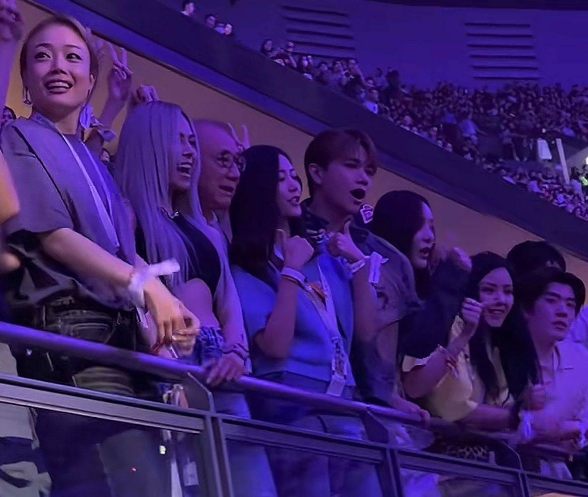 世界级观众激情助阵，呈现壮观盛况空前热潮