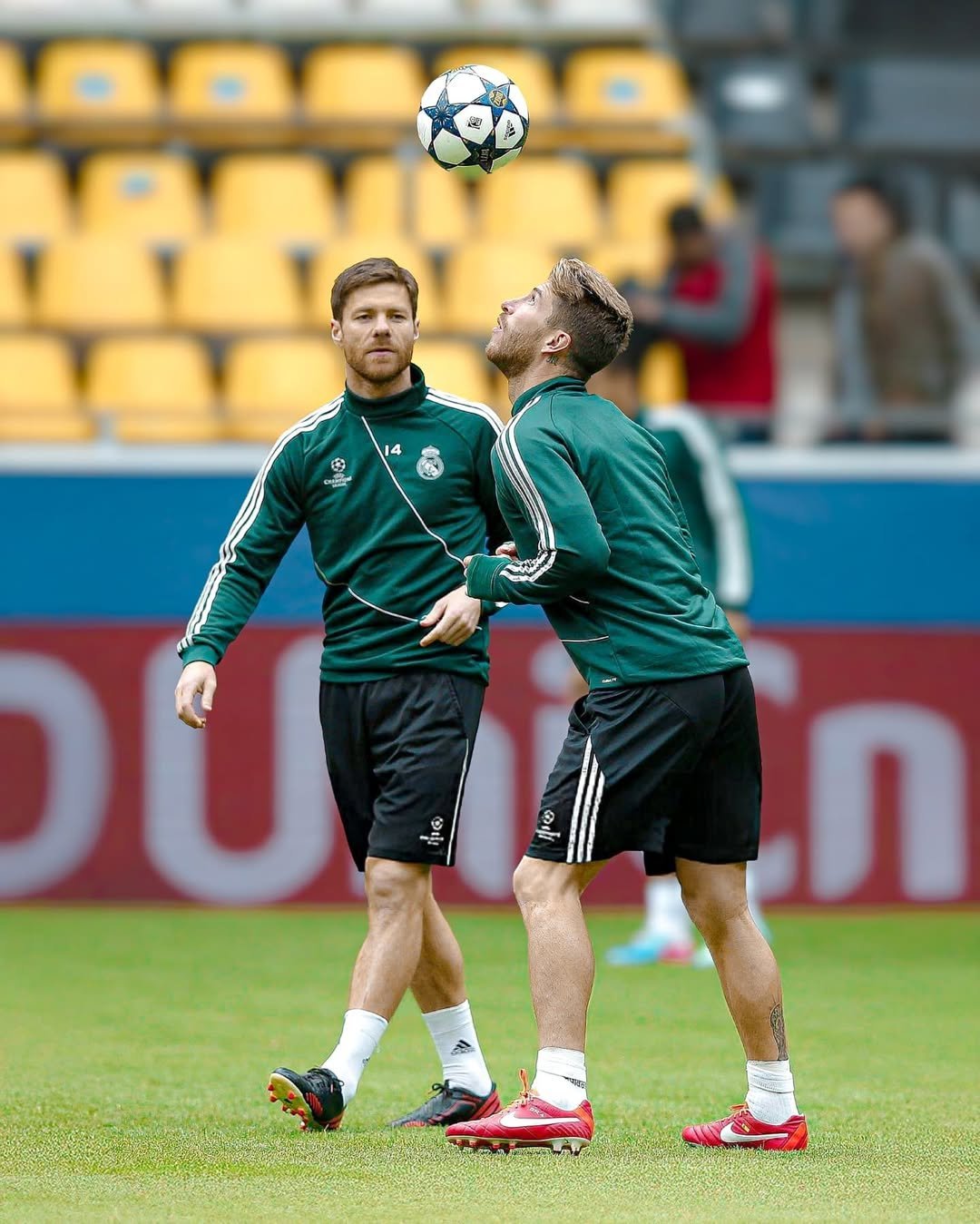 关于瑞士队攻防俱佳，令人刮目相看的信息