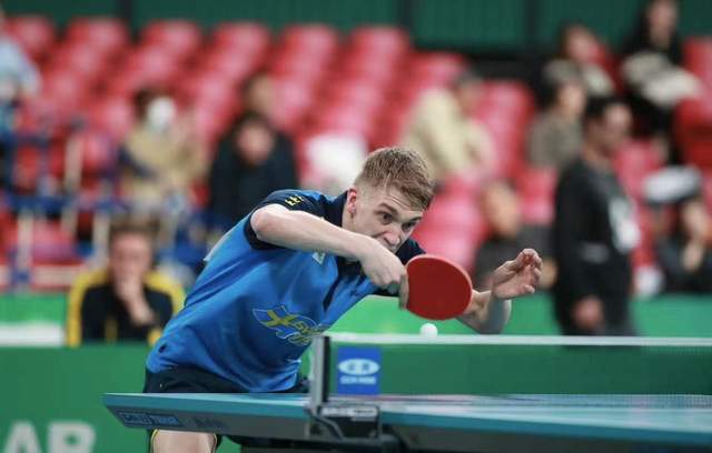 杜塞尔多夫客场爆冷击败对手，取得大胜的简单介绍