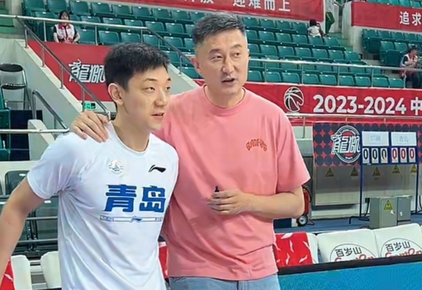 山西队正在备战与广州队的紧张对决的简单介绍