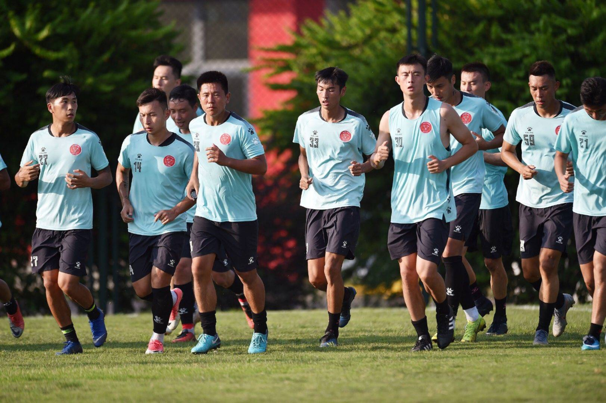 意甲球队面临资金危机，转会窗口或受影响