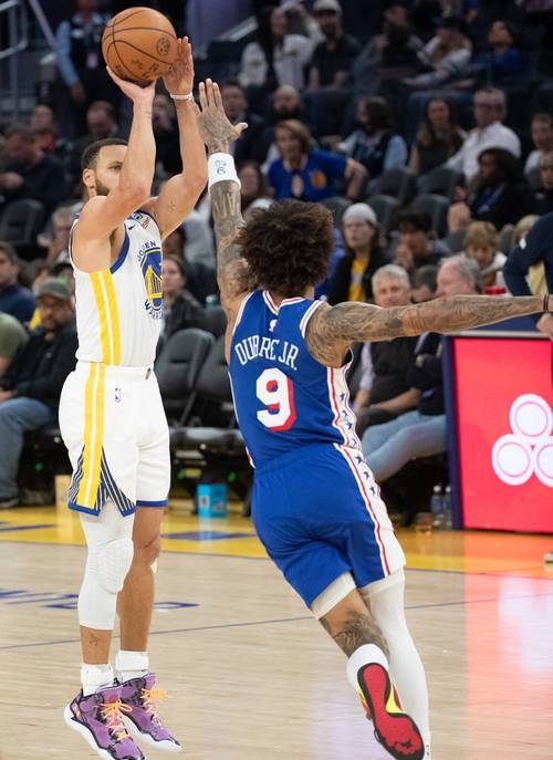 76人擒活塞，恩比德大号双20+板