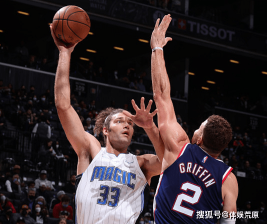 关于公牛主场战胜活塞，沃克表现全面砍下25分的信息