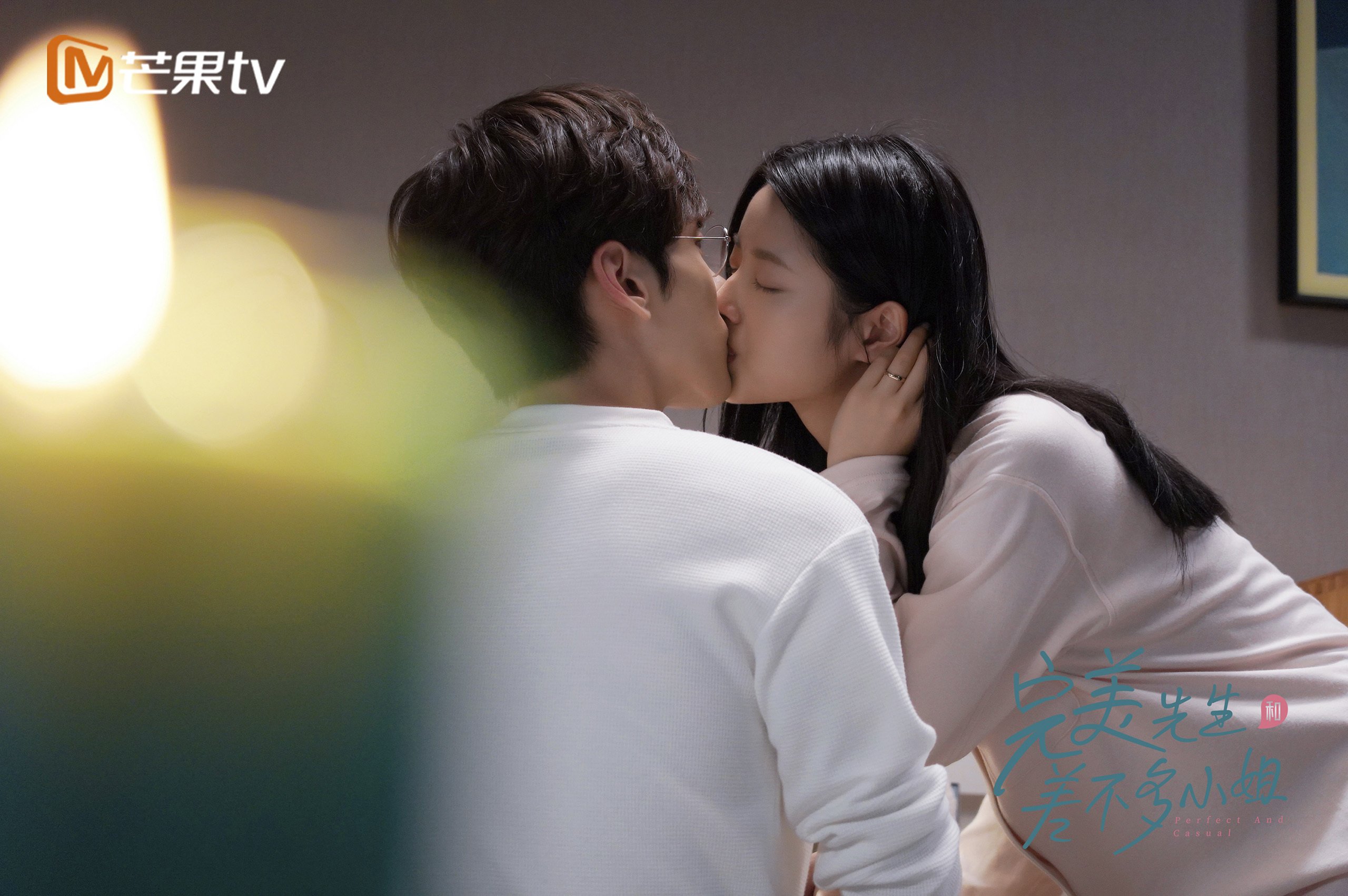 阿尔及利亚爆冷伊朗，卡塞米罗关键先生引领足球之夜