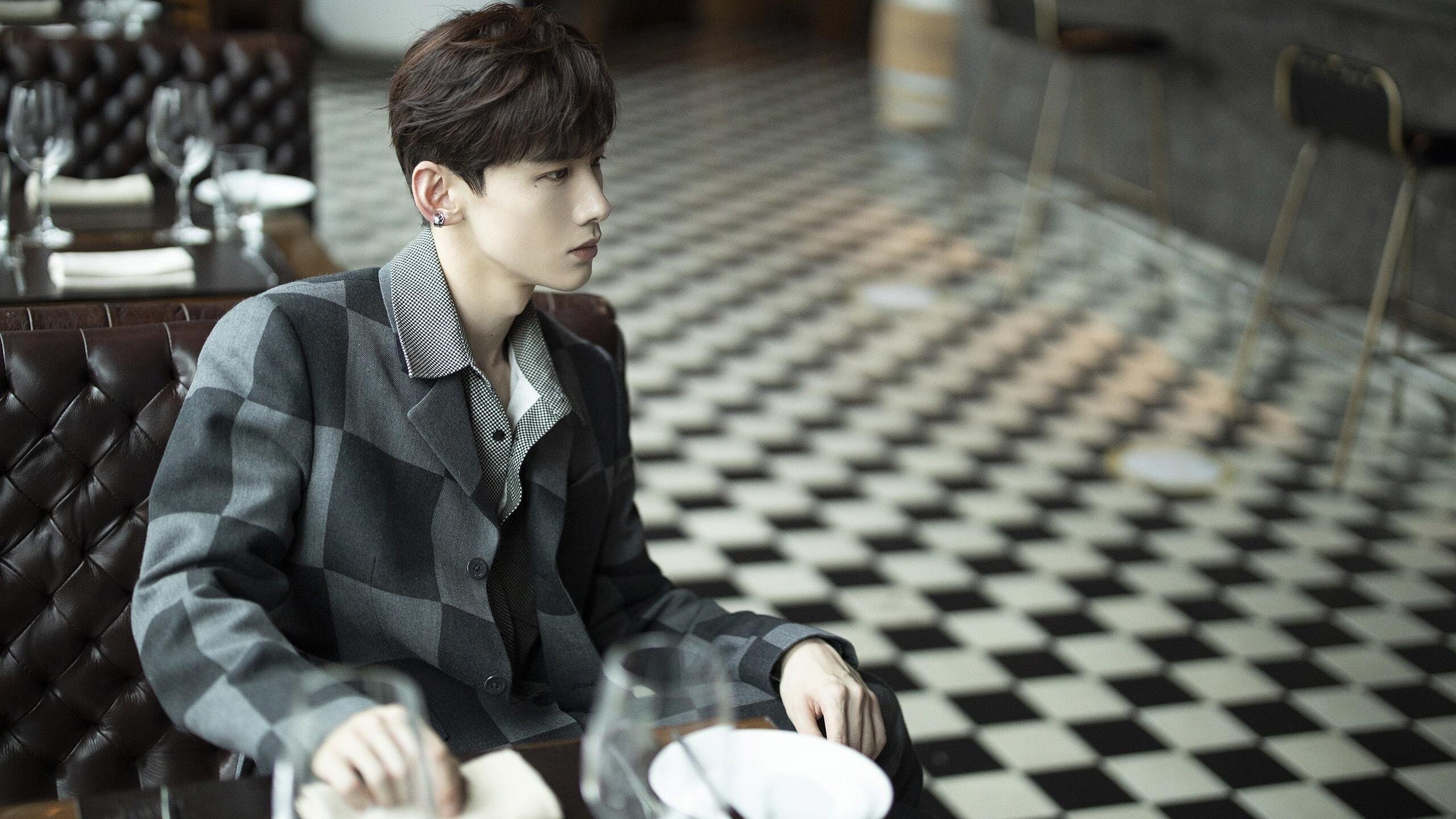 荷兰火力全开压制几内亚,范戴克关键先生定江山