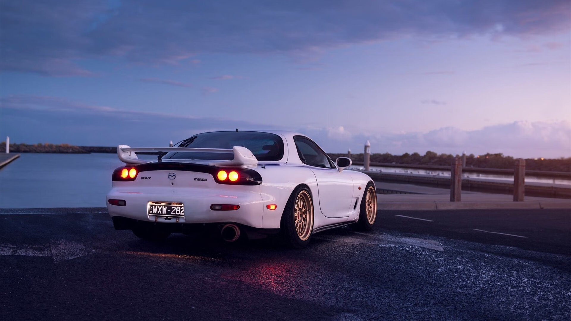 76人连续得分狂潮压制浙江队,詹姆斯关键时刻化身救世主