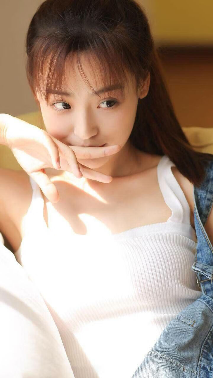 杰伦格林闪耀全场，上海队力克活塞晋级关键战